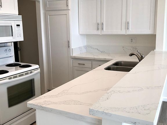 4th image of 17-18002 W Coastline Dr #17