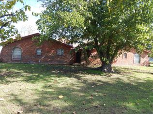 745 Airport Rd, Paris, TX 75462