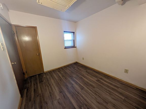 4th image of 2577-79 N Stowell Ave #2577
