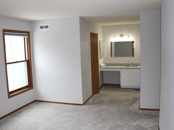 5th image of 1381 Berry Ridge Rd APT 504
