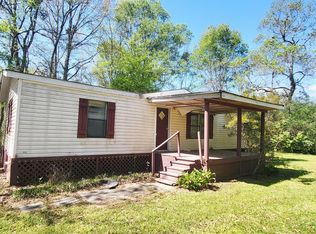 1616 Ceasar Rd, Carriere, MS 39426