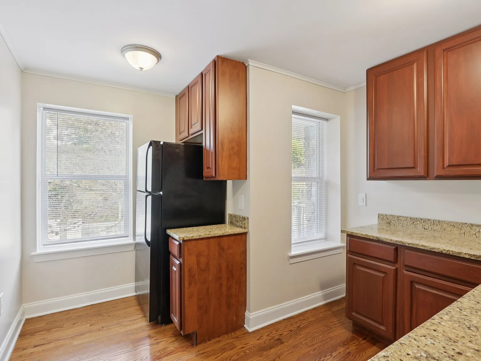 Summit Ridge Luxury Apartments — Photo 2
