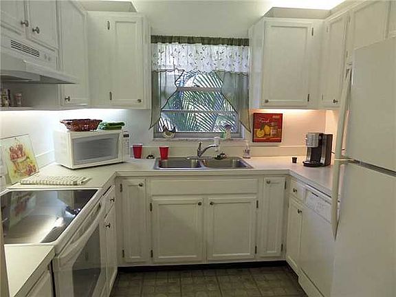 4th image of 1225 NW 21st St Unit 30-3015