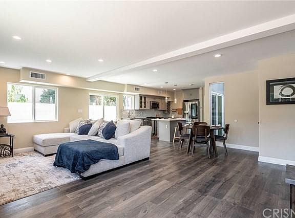 2nd image of 10403 Chandler Blvd