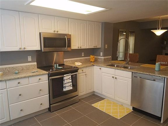 3rd image of 3004 Brigadoon Dr