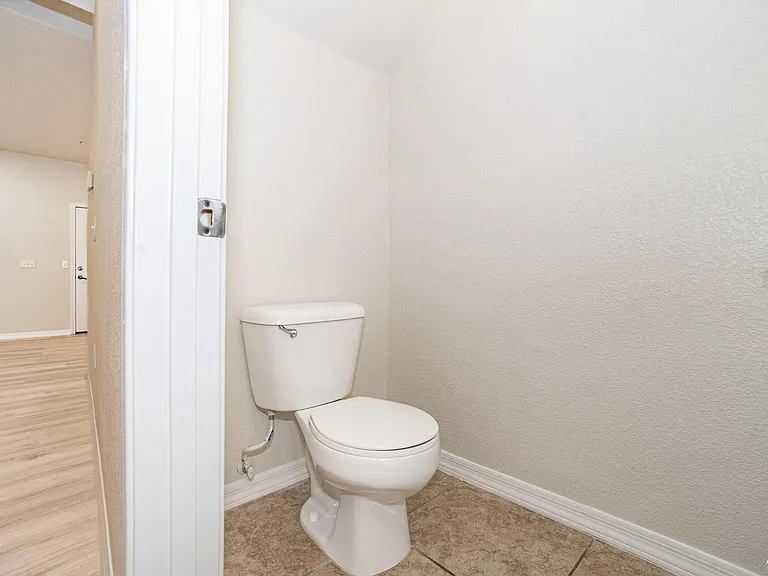 3558 W 22nd Pl #A — Photo 12