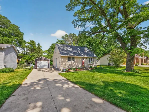 2214 2nd Ave SW, Rochester, MN 55902