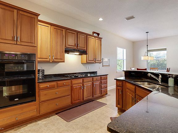 5th image of 51 Marco Island Way