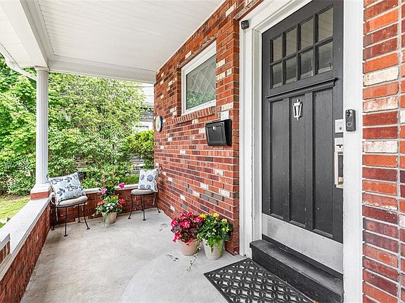 5th image of 70 Tucker Ave