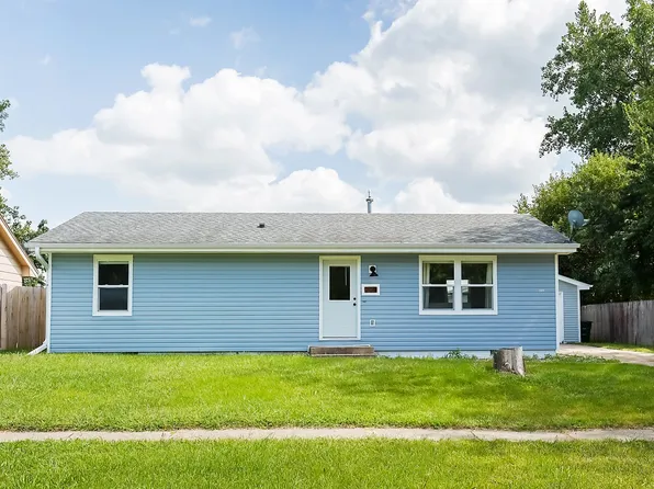 209 11th St SE, Bondurant, IA 50035