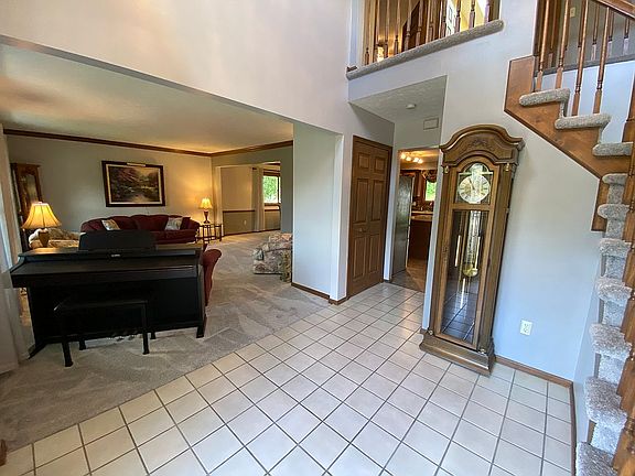 4th image of 19799 Wildwood Ln