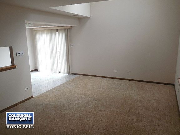 4th image of 9328 Meadowview Dr