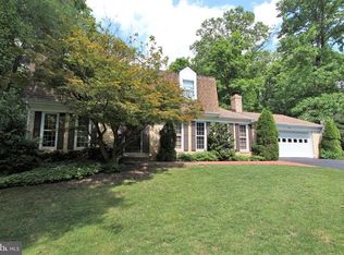 2910 Bree Hill Rd, Oakton, VA 22124