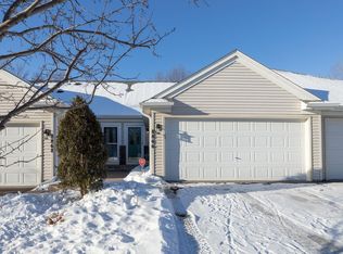 8866 Coppersmith Ct, Inver Grove Heights, MN 55076