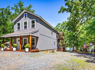 14 Air Rd, Higden, AR 72067