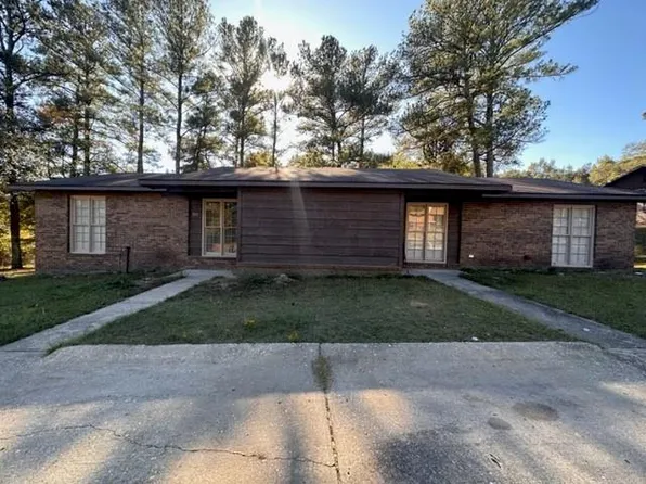 103 23rd Ct, Phenix City, AL 36869