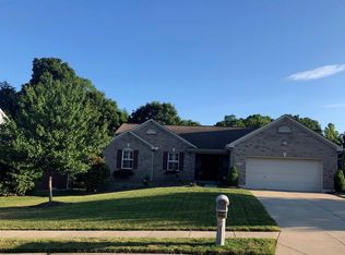 1616 Woodfield Ct, Hebron, KY 41048