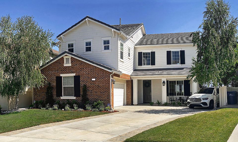 1st image of 15724 Leigh Ct