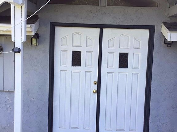 3rd image of 1416 Parkdale Dr