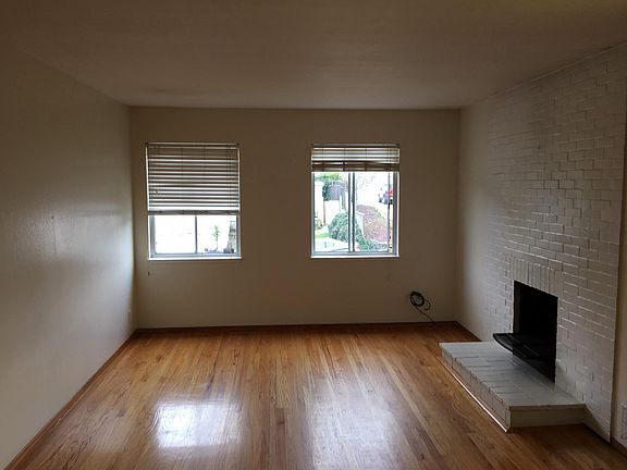 2nd image of 2891 Rollingwood Dr