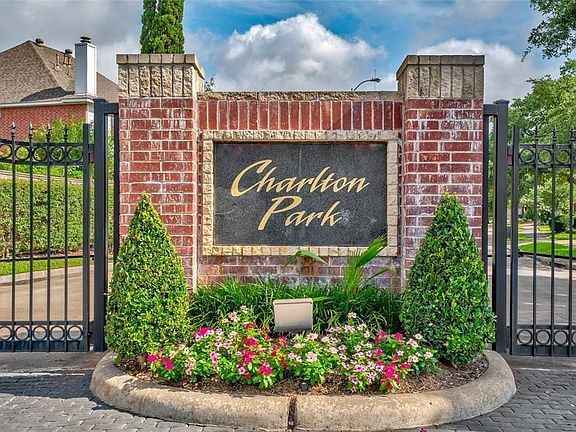 3rd image of 13914 Charlton Way Dr
