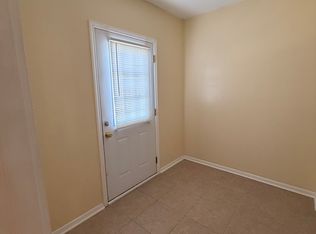 425 Laurina St, Jacksonville, FL 32216