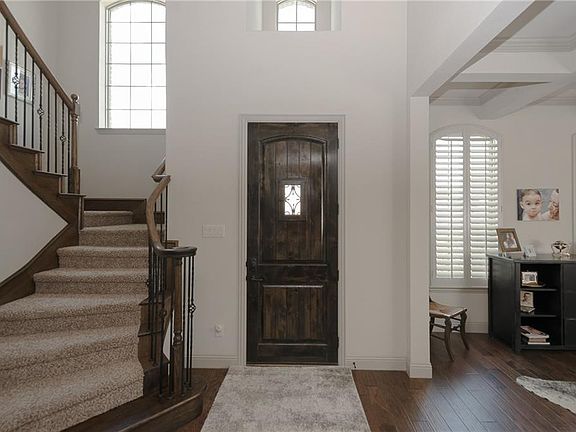 4th image of 4947 Dominion Blvd