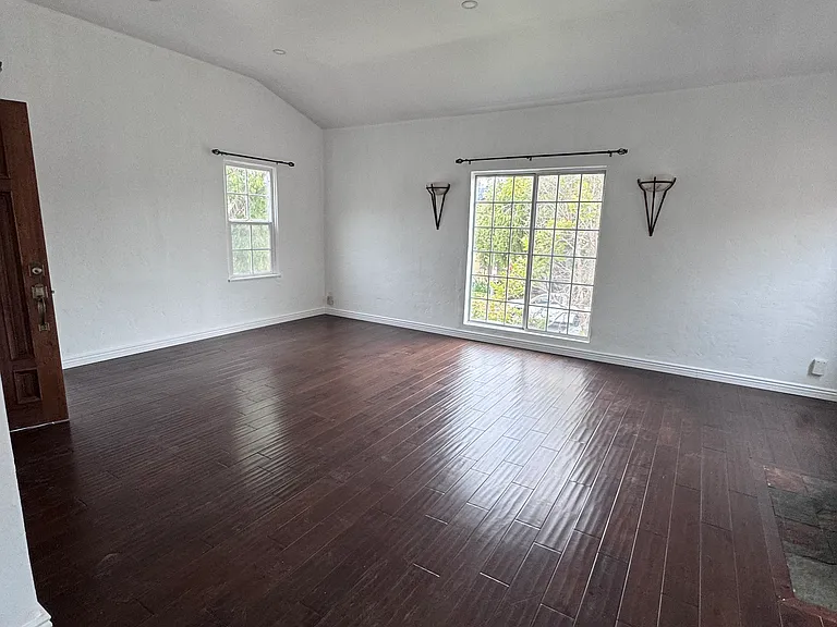 1609 Ellsmere Ave — Photo 20