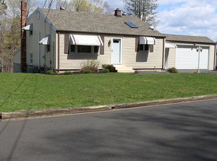 215 Rock St, East Haven, CT 06512