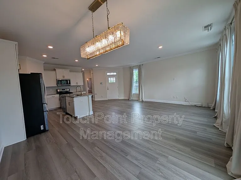 634 Cypress Glen Ln — Photo 7