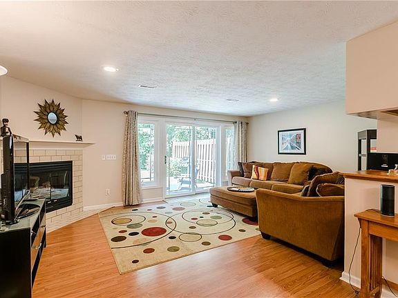 3rd image of 6066 Calm Lake Dr