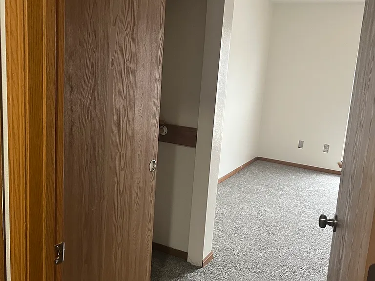 7-143 W Fieldstone Cir #OAK — Photo 9