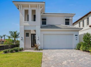 150 Bonnette Hunt Club Ln, Palm Beach Gardens, FL 33418