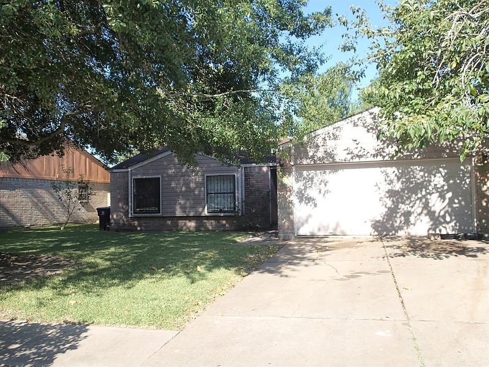 1st image of 15906 Ruppstock Dr