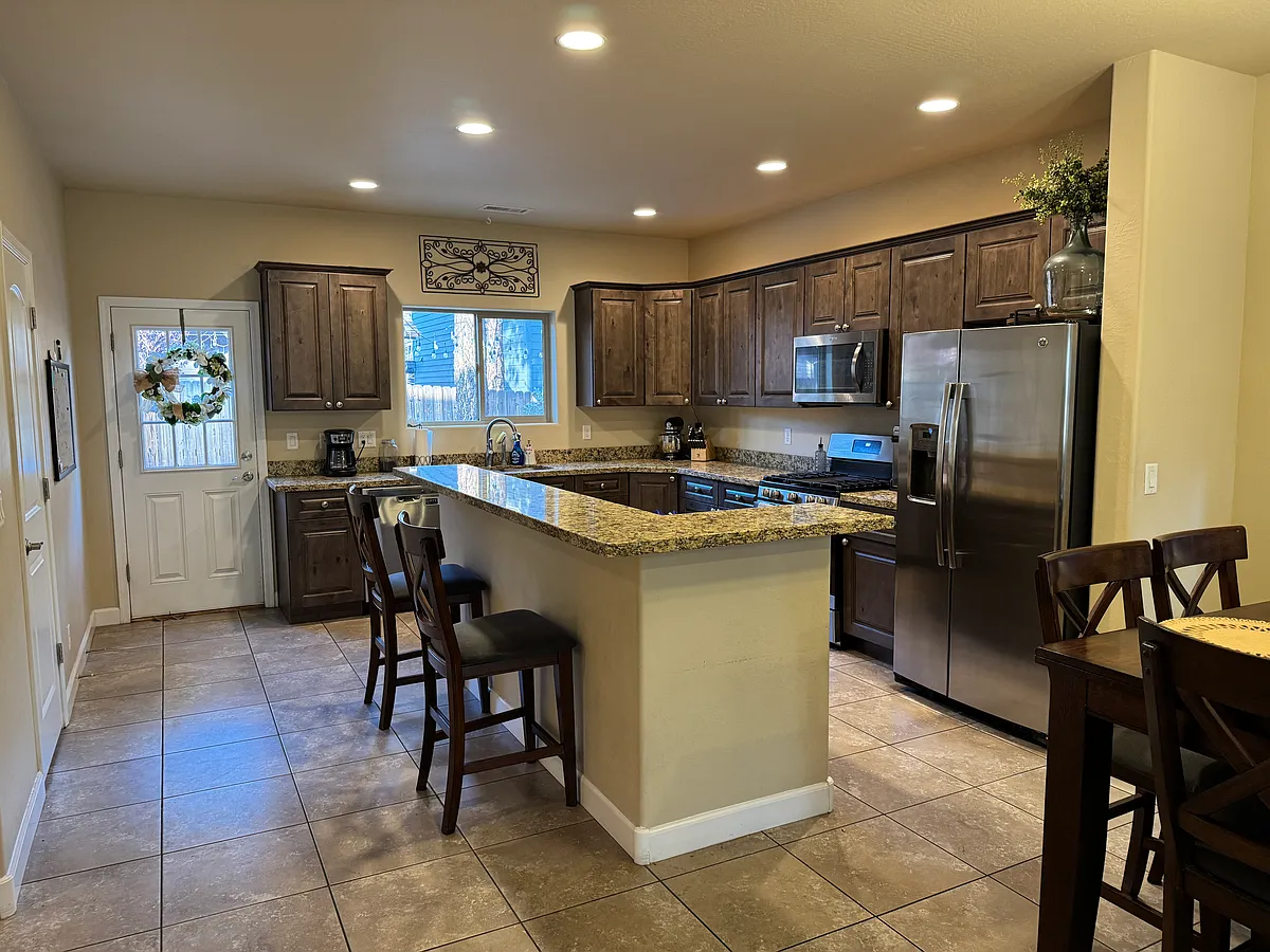 Building Photo - 2789 W Pico Del Monte Cir