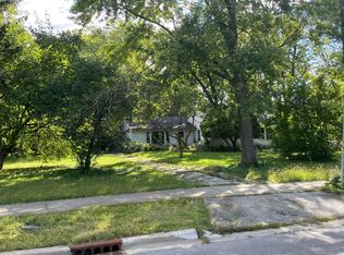 493 Grove Ave, Wood Dale, IL 60191