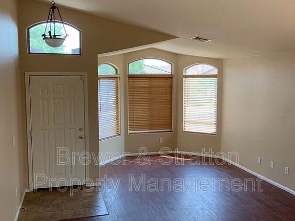 2nd image of 43847 W Cahill Dr
