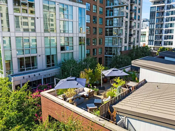 922 NW 11th Ave APT 101, Portland, OR 97209