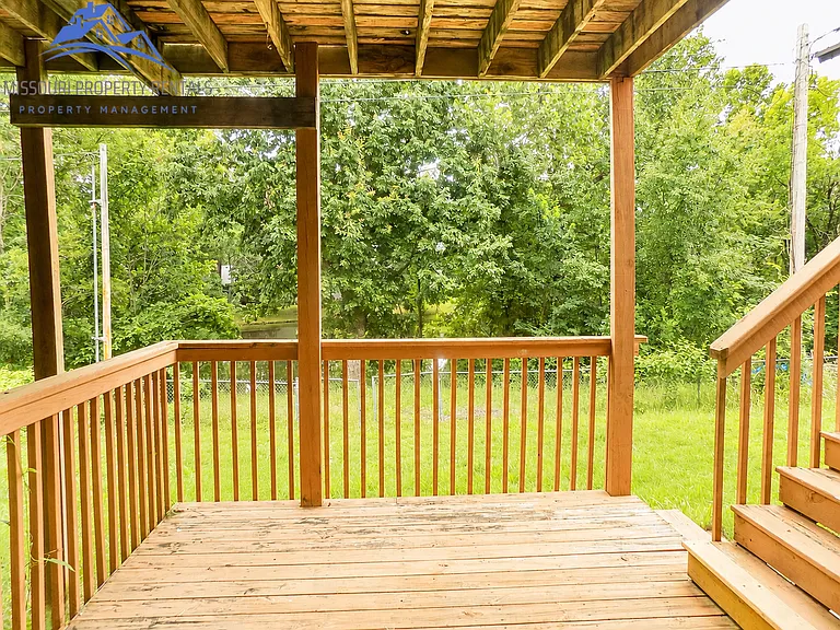 216 Spring Meadows Pkwy — Photo 18