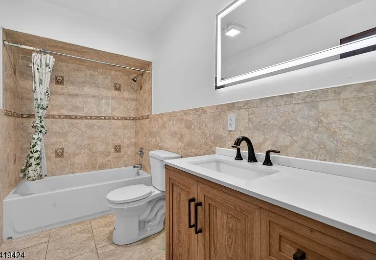 485 Broadway #11 — Photo 17