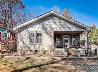 22 Burleson Rd, Asheville, NC 28805