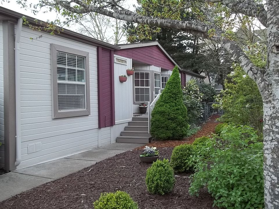 Extra large 50 x 80 lot with beautiful landscaping.