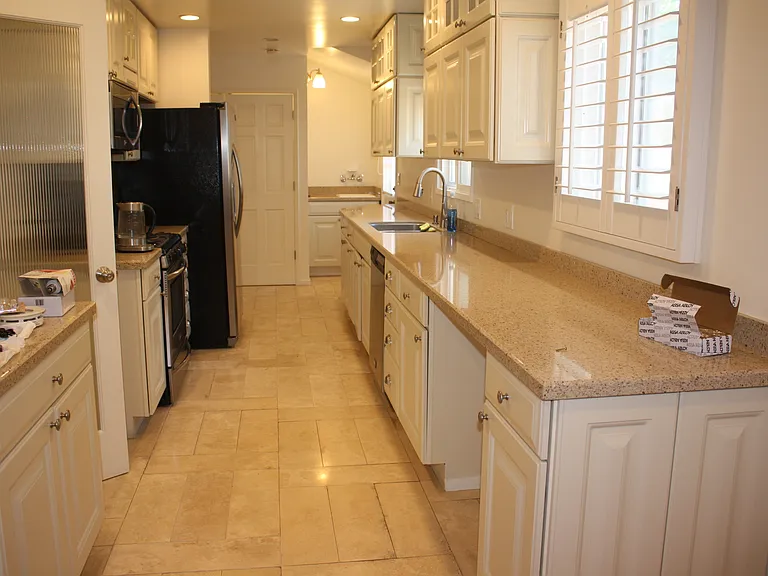 5416 Lemona Ave — Photo 8