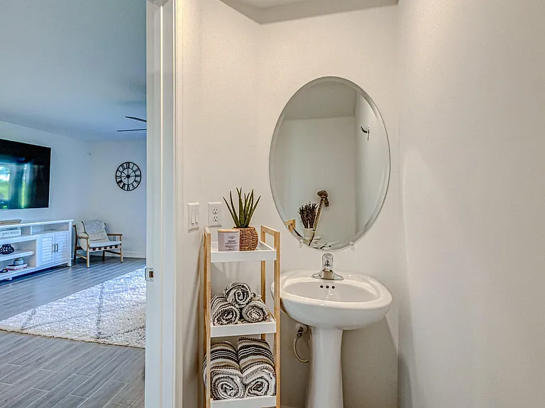 5007 Woods Edge Cir — Photo 9