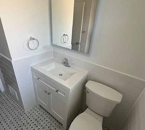 5th image of 8119 Knox Ave Unit 2A