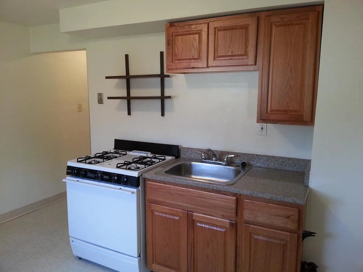 1 bed, 625 sqft, $650 — Photo 2