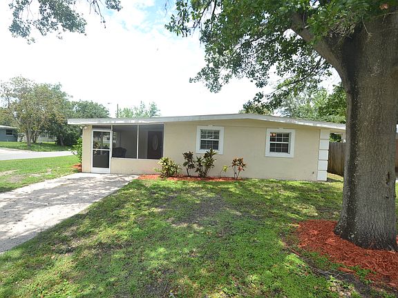 3rd image of 1904 Beechwood Dr