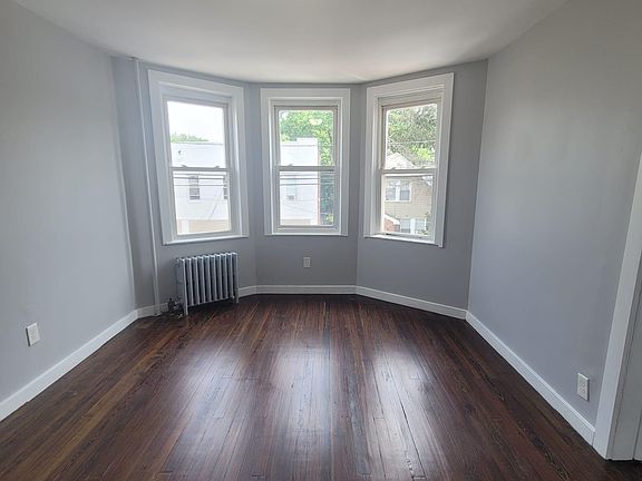 5th image of 99 Brookdale Ave #2RX