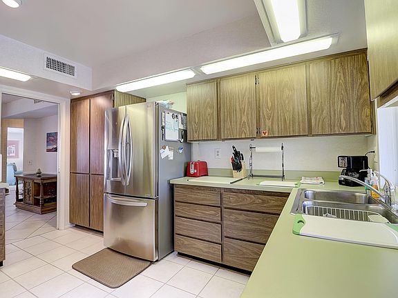 4th image of 10841 W Campana Dr