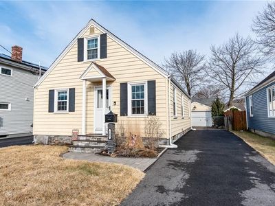 145 Daggett Ave, Pawtucket, RI, 02861
